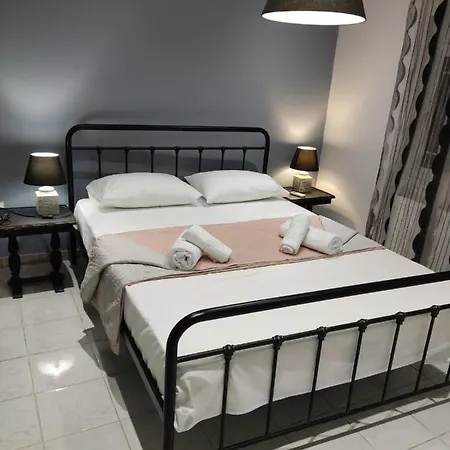 House Ritsa Nea Moudania