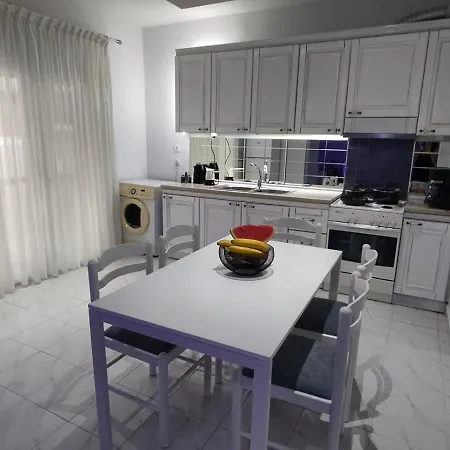 House Ritsa Nea Moudania